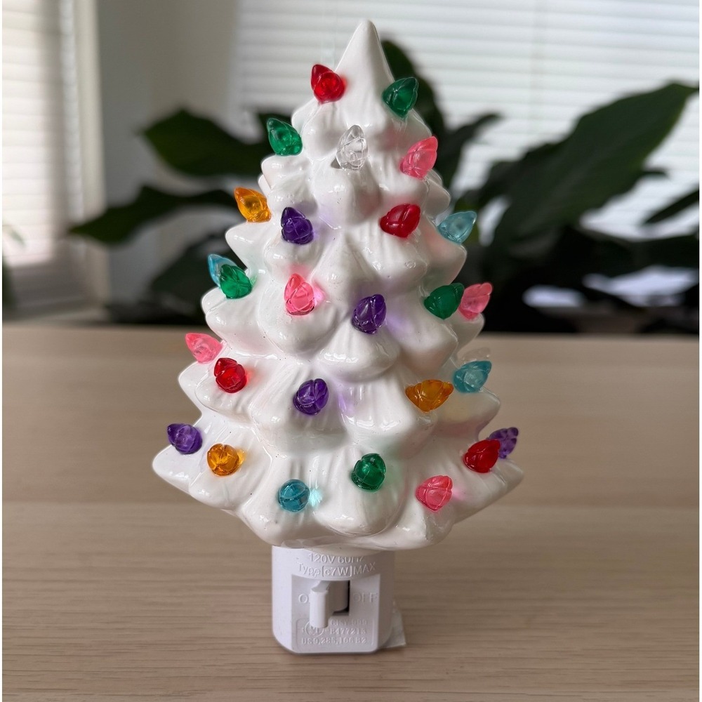 White Ceramic Christmas Tree Night Light Multi Color Vintage Style 120V - Picture 1 of 5